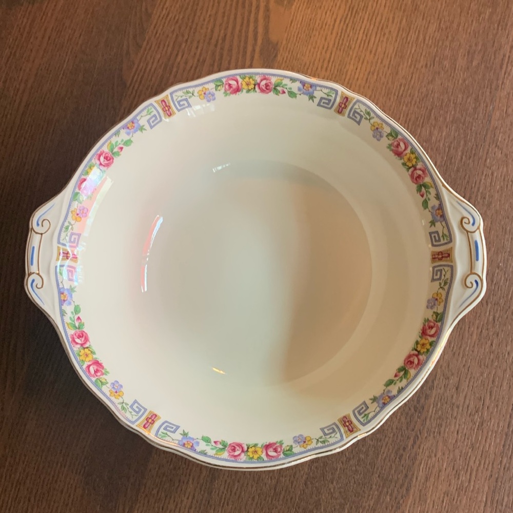 GRINDLEY - Vintage 50’s Cream Petal Large Serve Bowl